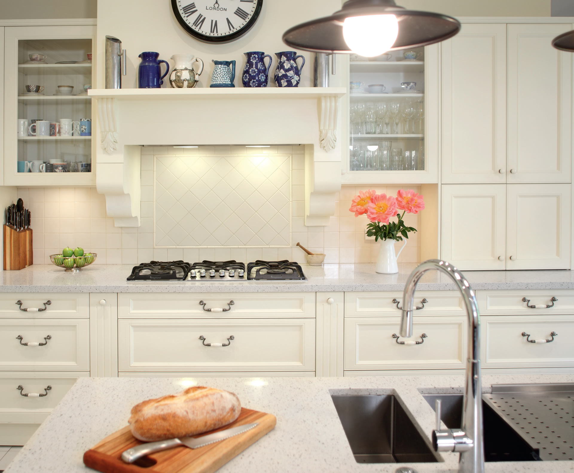 Shell White Brush Stroke Hand Paint